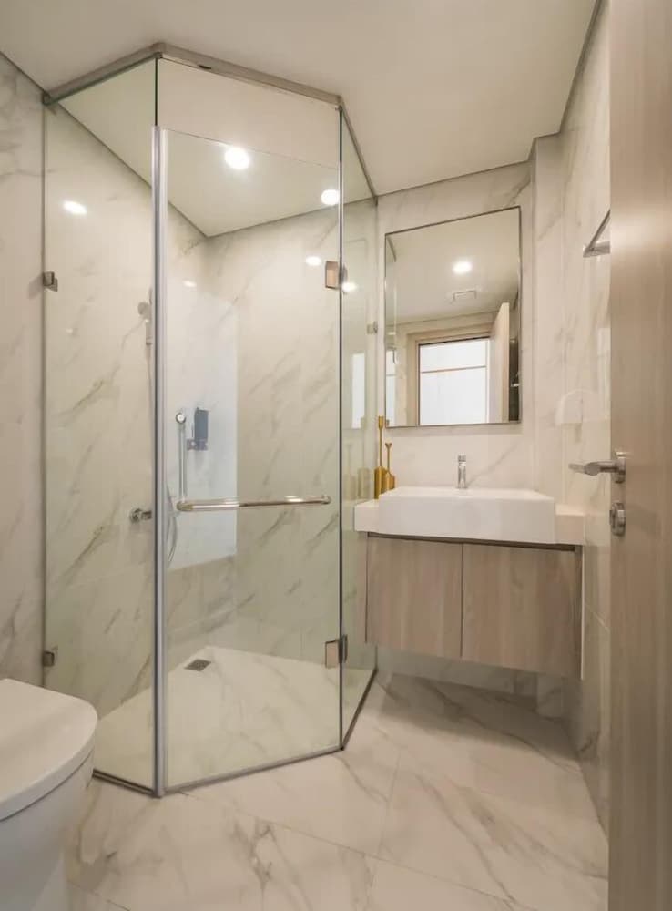 Luxhousing Masteri West Heights