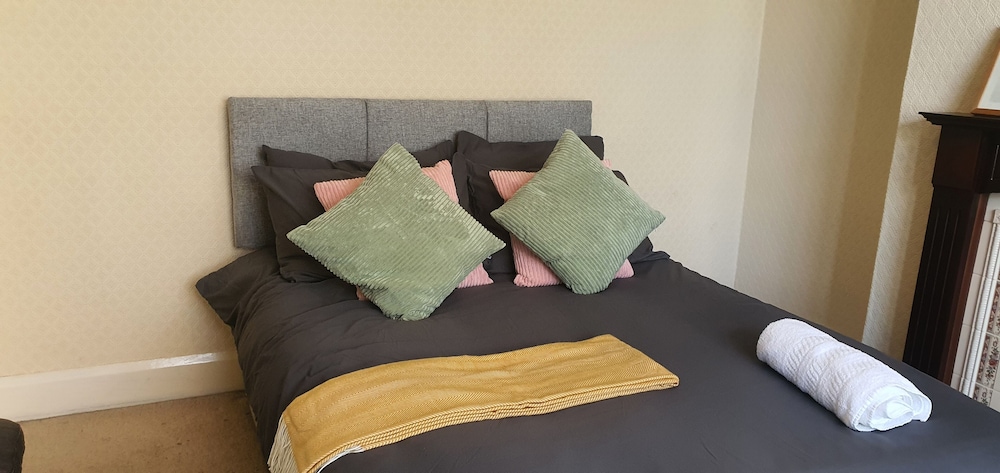 Luxury 2 Bedroom Apartment