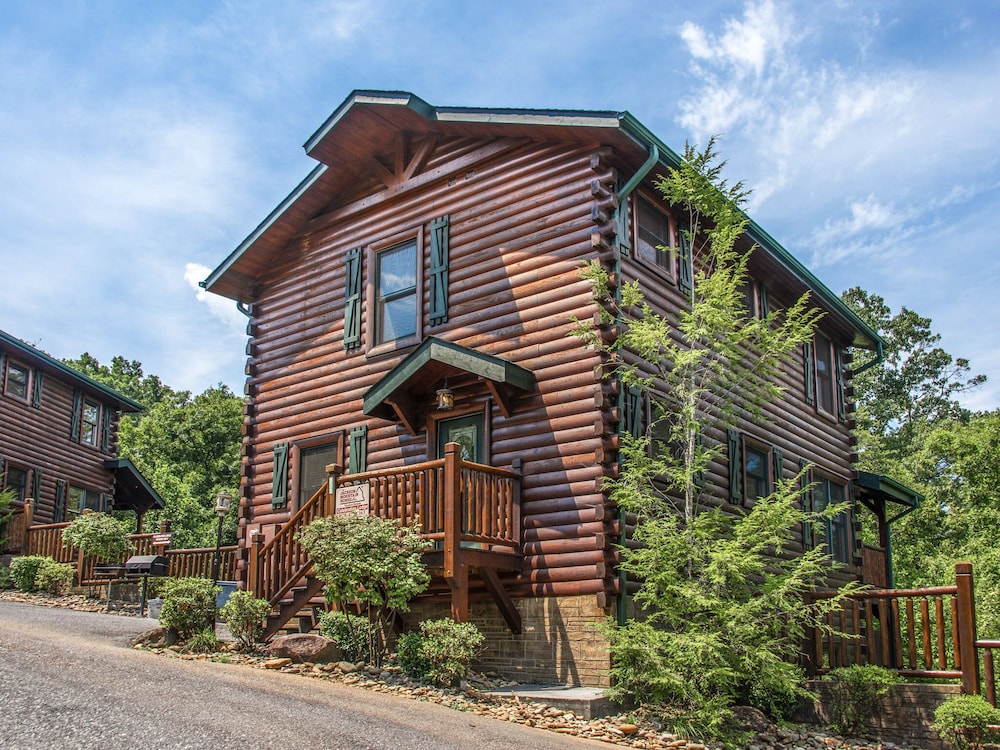 Celebration Lodge by Jackson Mountain Rentals view 2