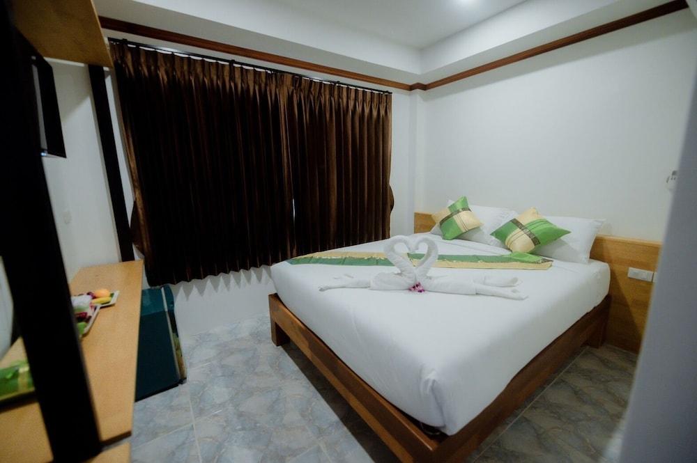 Coconut Grove Hotel Samui - Hostel