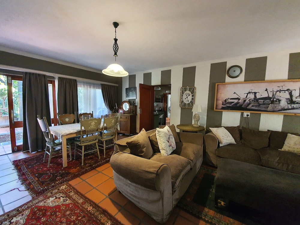 Waterhouse Guest Lodges 295 Indus Street