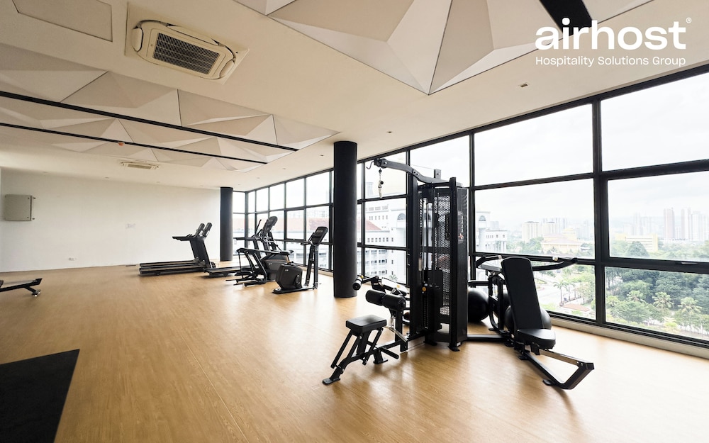 Met1 Residences Mont Kiara by Airhost