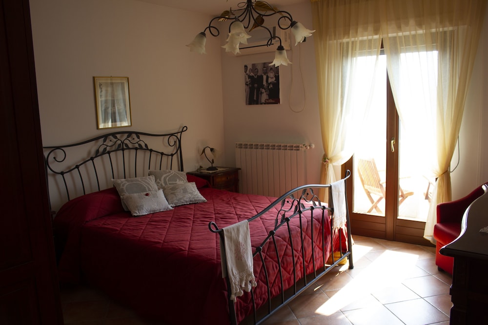 Za' Vittoria photo 3