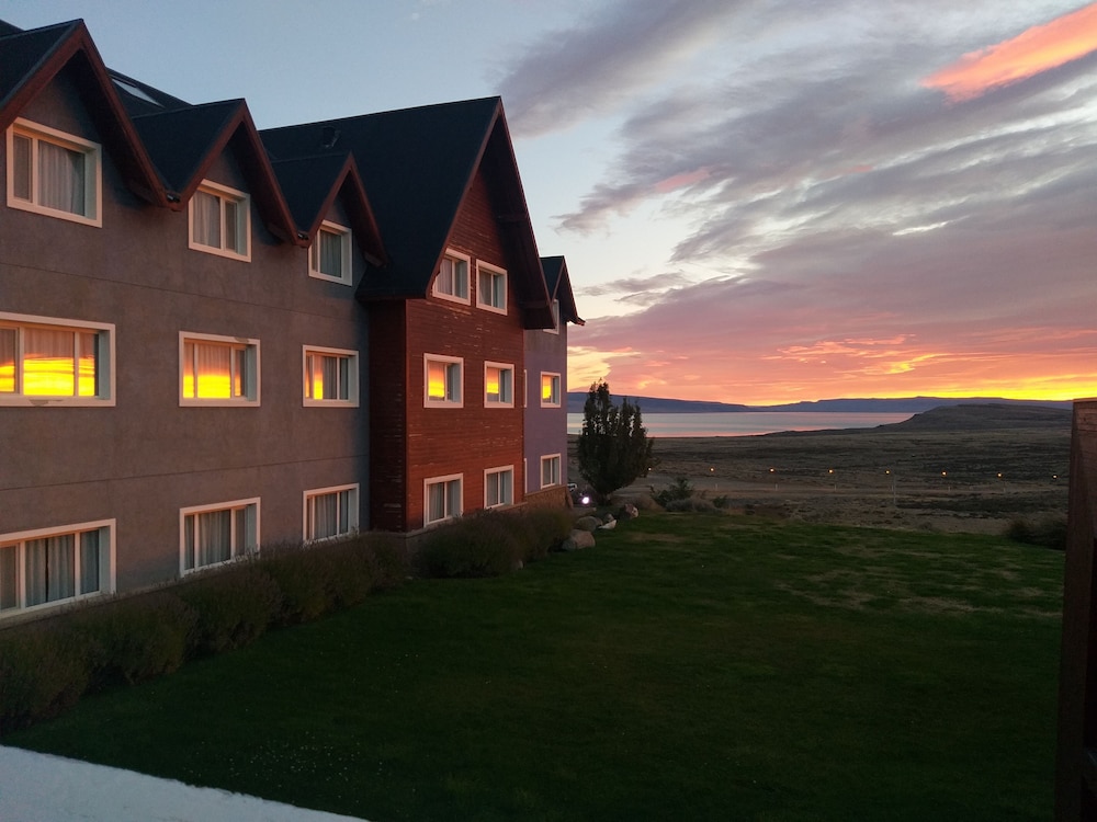 Hotel Alto Calafate Hotel Patagonico - Image 1