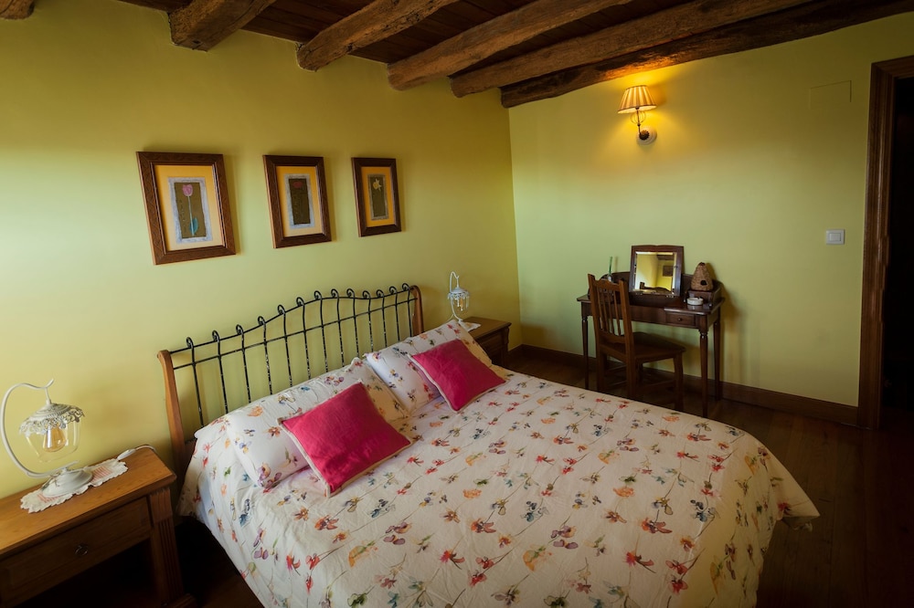 Casa Peluaga
