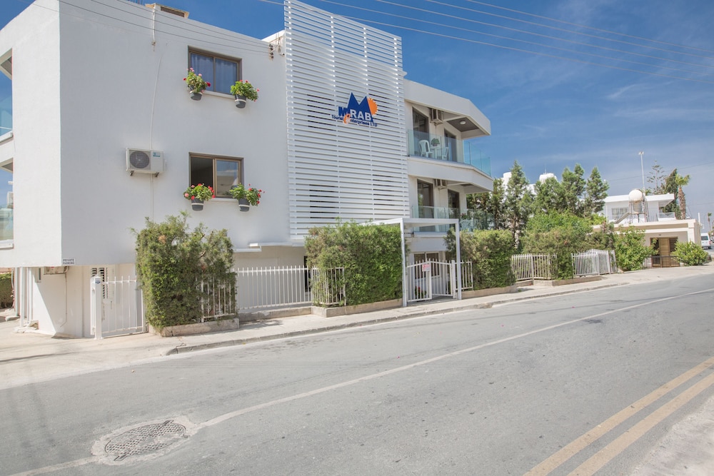 Ayia Napa Holiday Apartment So5