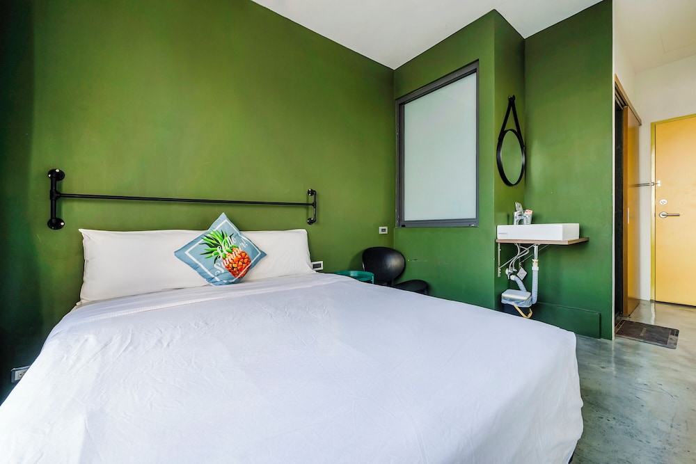 MH48 Hotel