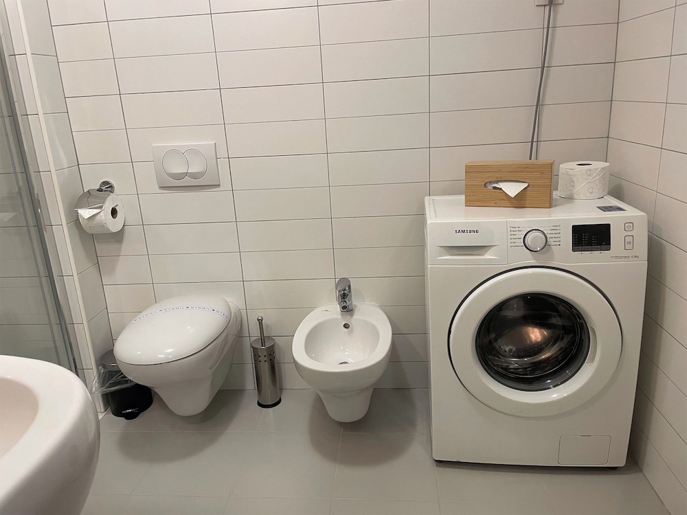 Smart Carrara Apartments