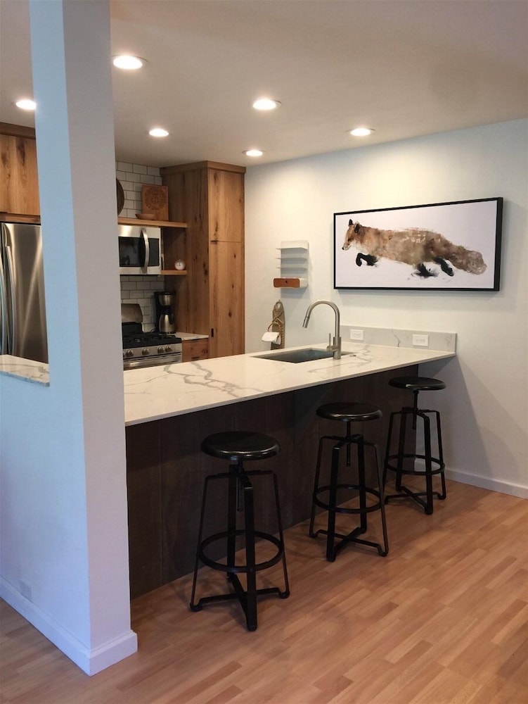 Sv121 - Walk to Lifts & Town - Hot Tub & Pool