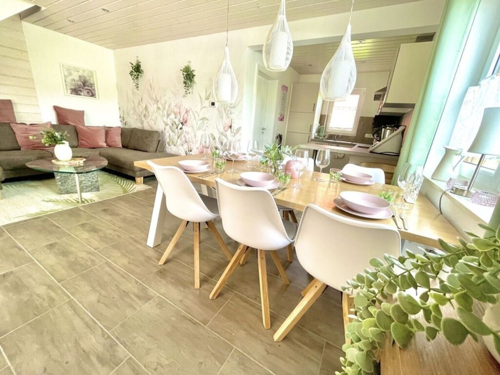 Meadow Piece of Modern Retreat