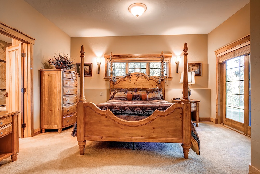 Christie Heights Retreat