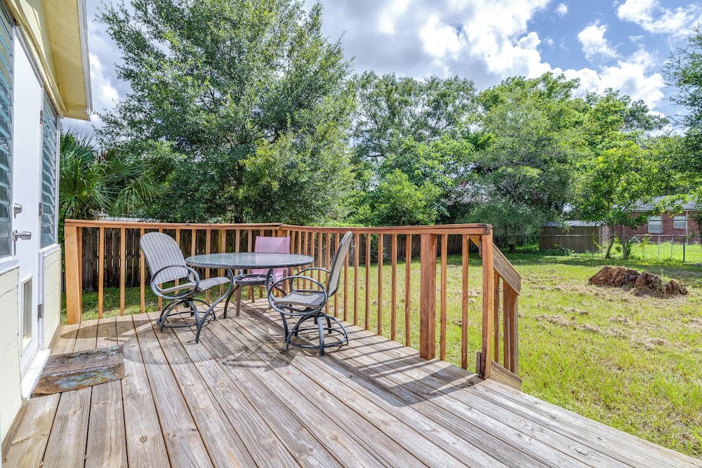 Charming Seminole Heights Getaway
