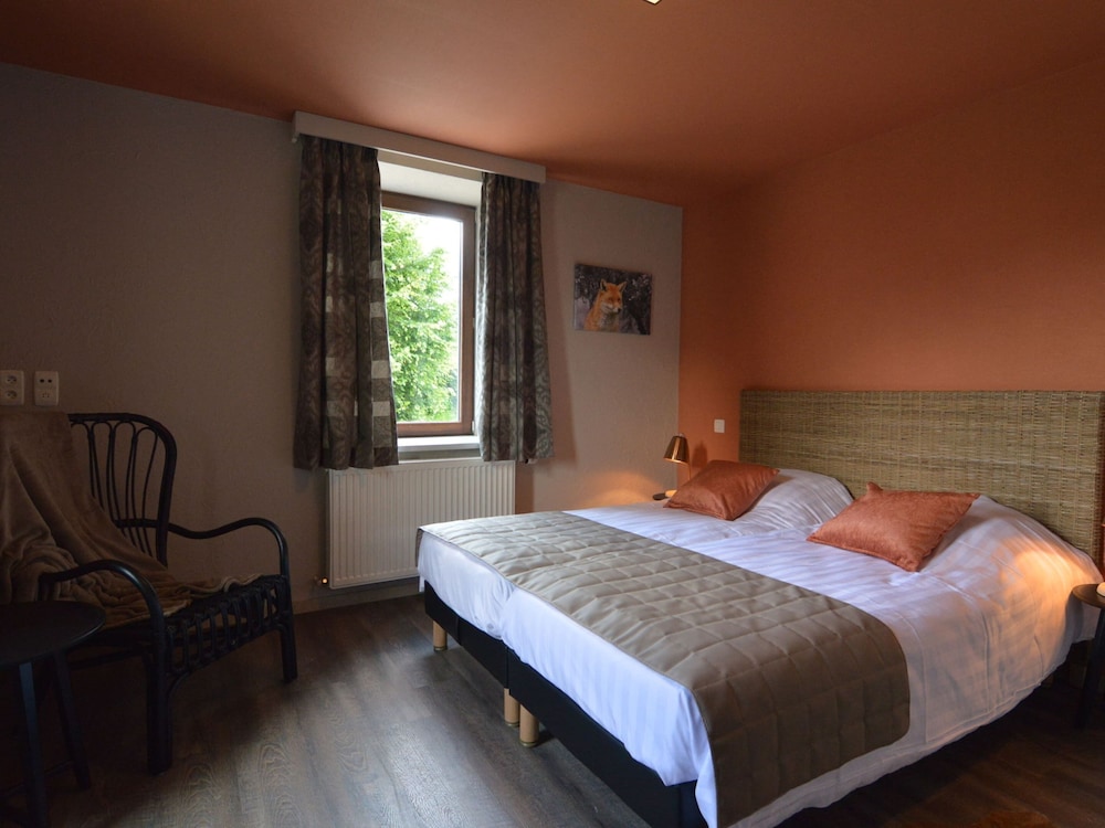 Gorgeous Holiday Home in Waimes With In-house Theatre & Pool view 5