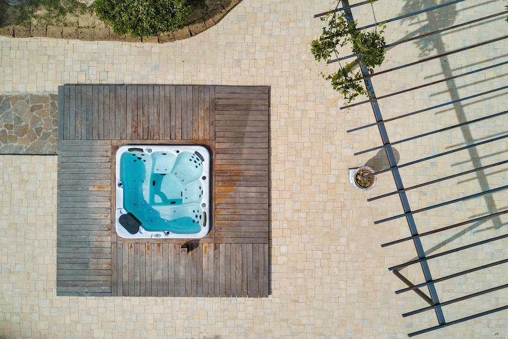 Villa Gaudia, Luxury Villa with pool, A-C photo 5