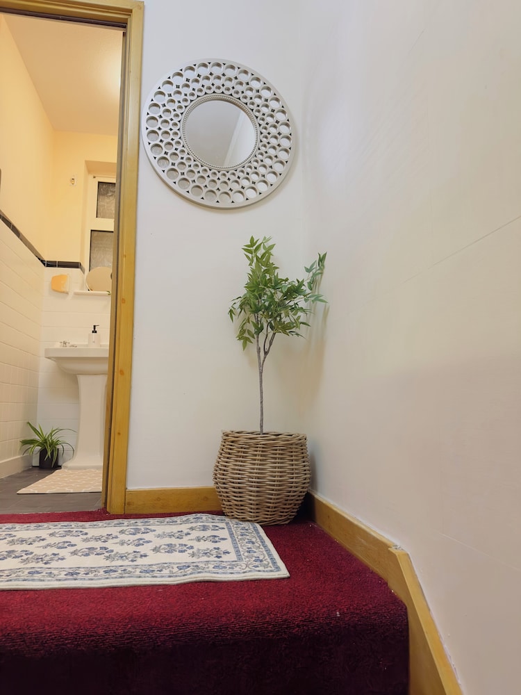 Elegant Escape in North Shields - Spacious 3 Bedroom House