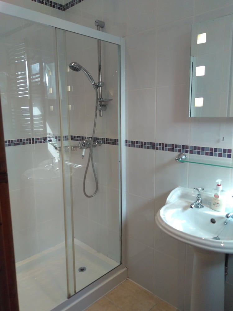 Newton Abbot Vacations - Oaklands Bed Breakfast - BB - Property Image 9