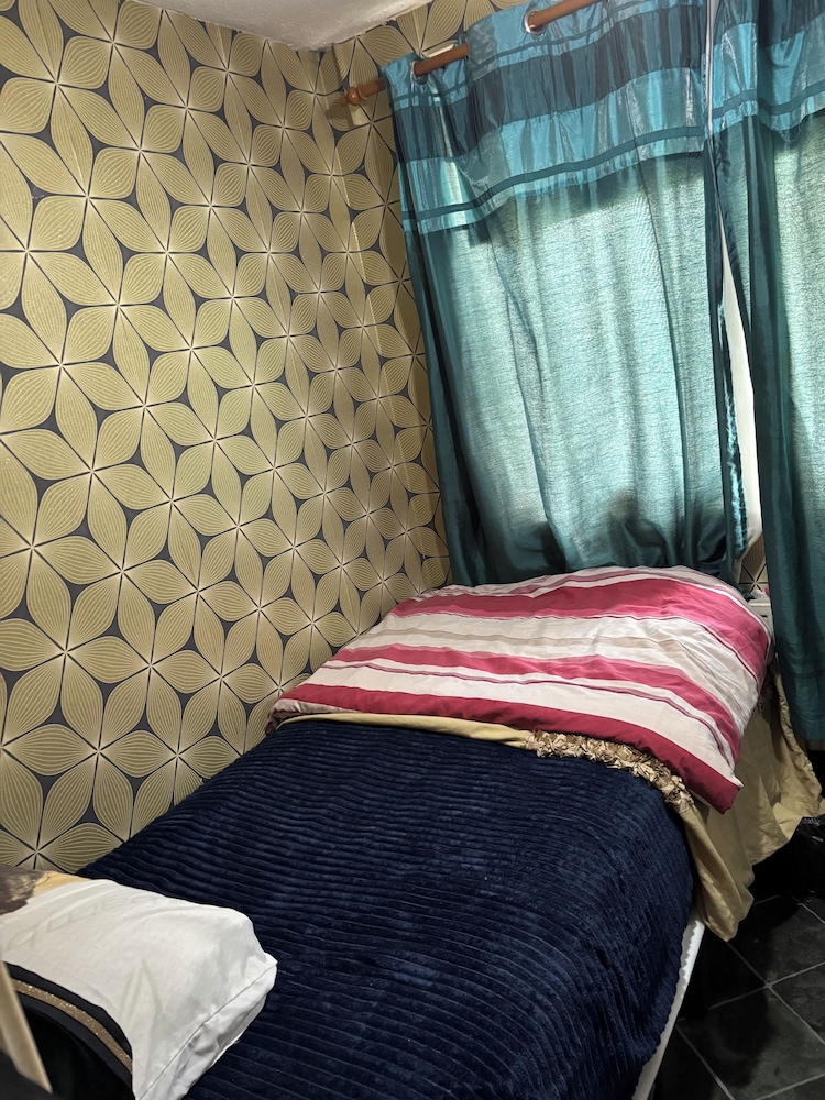 Cosy room for Female Couple and Families
