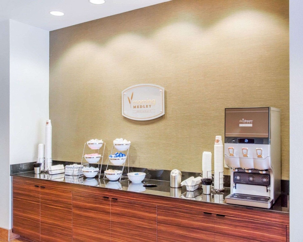 Sleep Inn & Suites Parkersburg - Mineral Wells