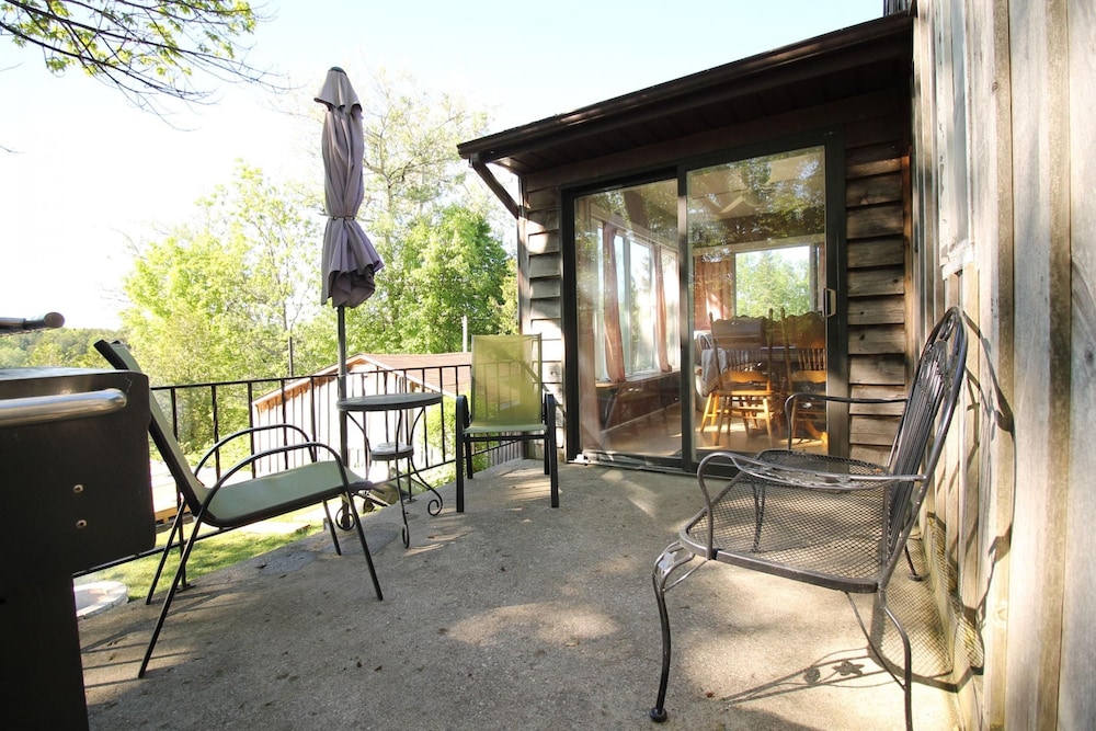 3 Bdrm Country Cottage - Main House - Rosewood Cottages