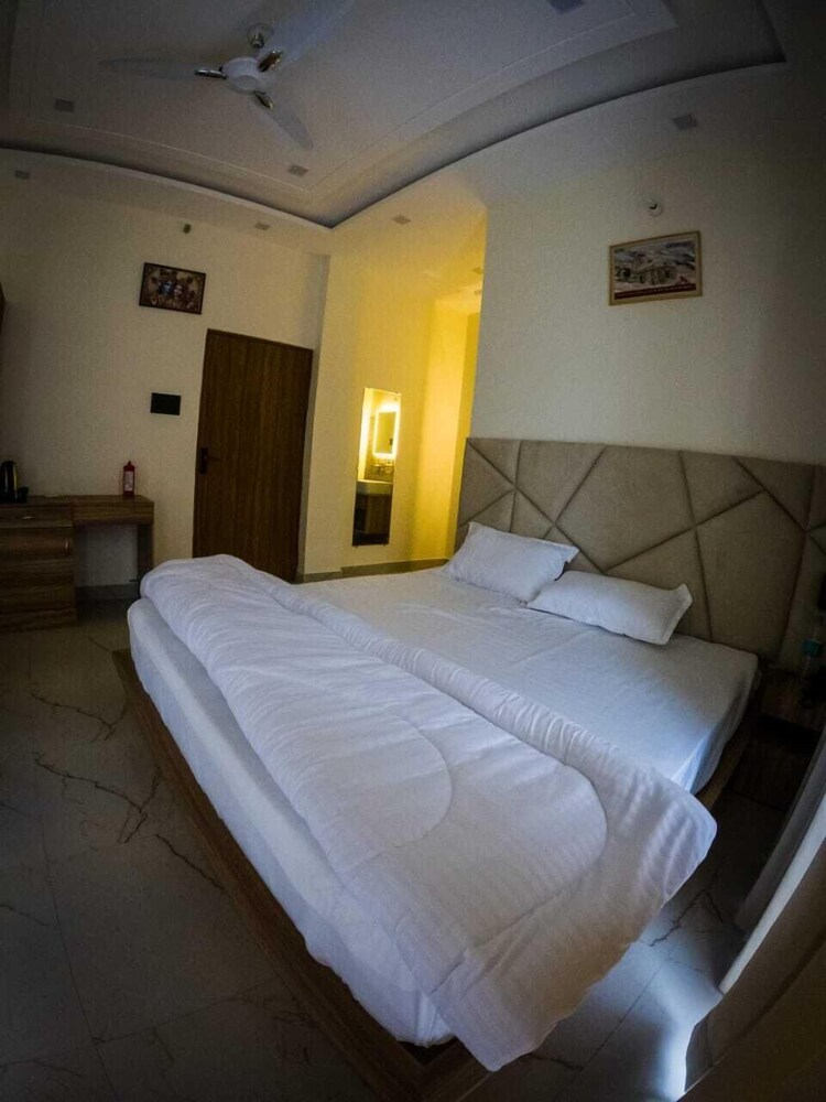 Hotel Riyansh