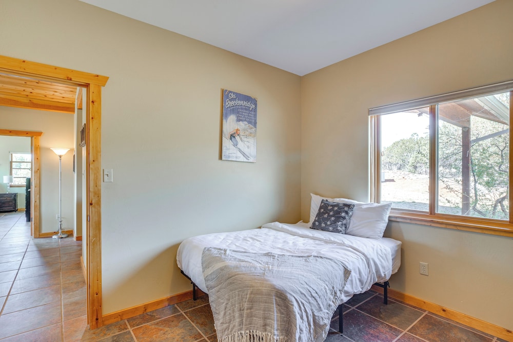 Hunt, Fish & Explore: Mtn-view Home in Hotchkiss