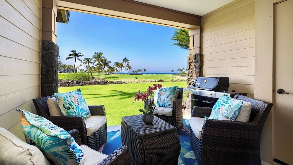 Waikoloa Golf Discount Views of Ocean & Golf Course Outdoor Seating - Vrkcv