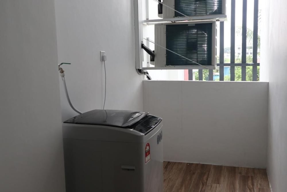 Zen66 Roxy Serviced Apartment