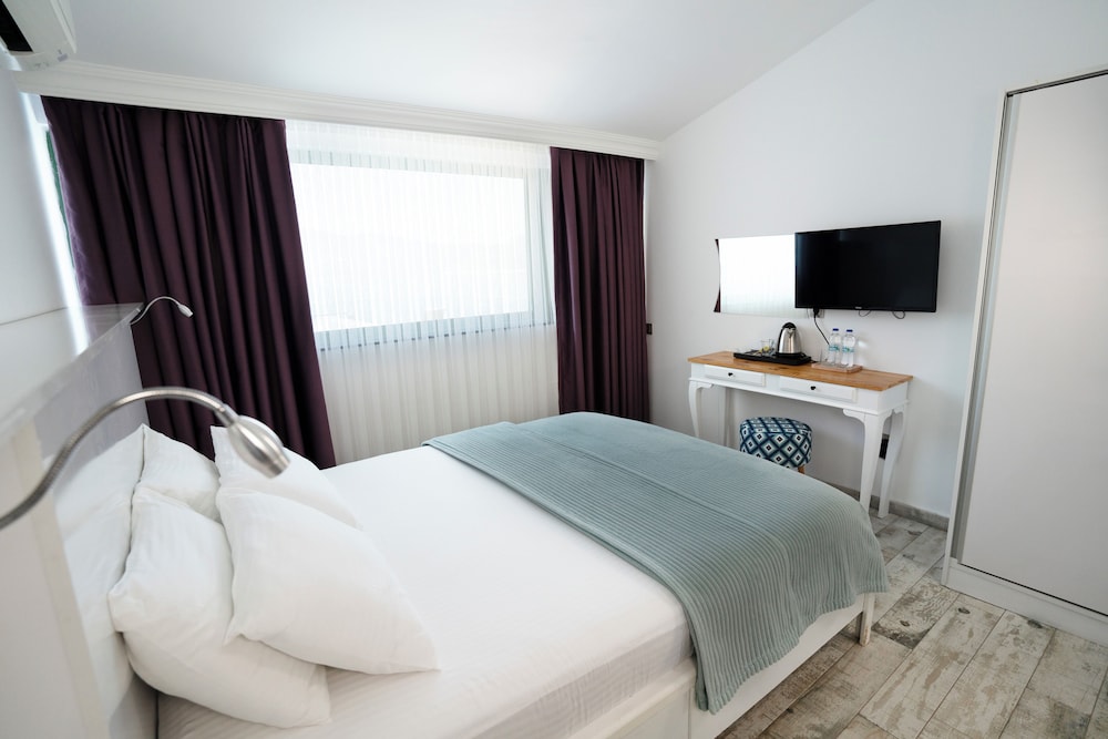 Greenbeach Otel - Image 22
