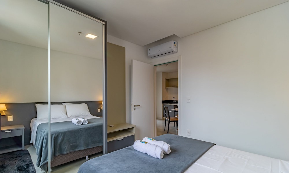 MHF II Apts Variados em Prédio com Vista para o Mar em Itapema