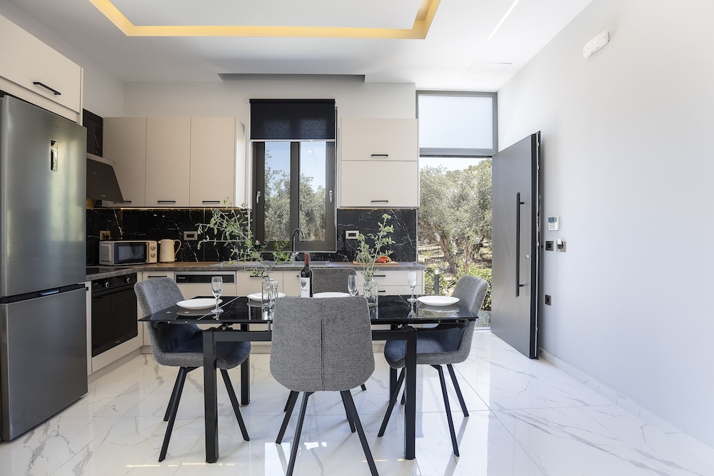 Villa Me - With Private Pool