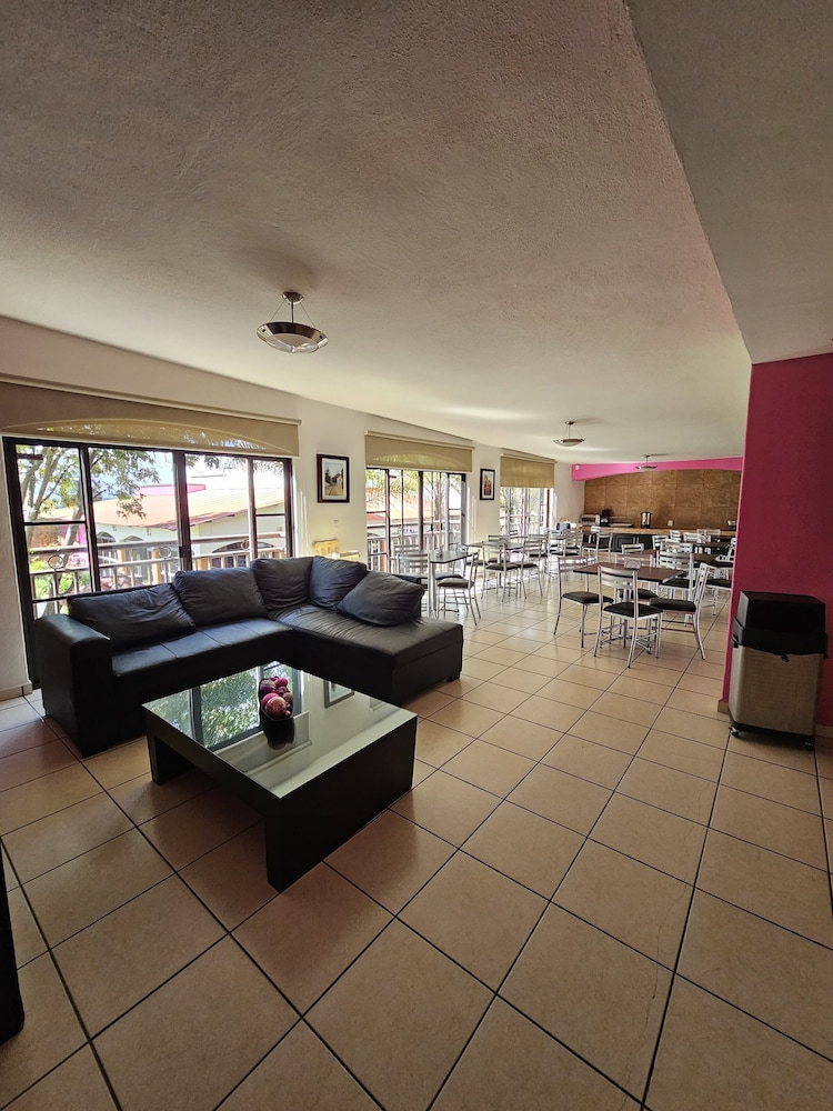 Hotel Ejecutivo Aeropuerto Morelia - Property Image 8