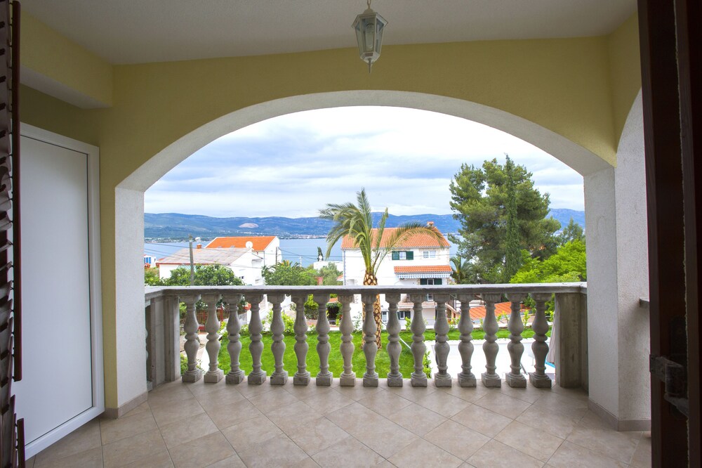 Apartments Bago