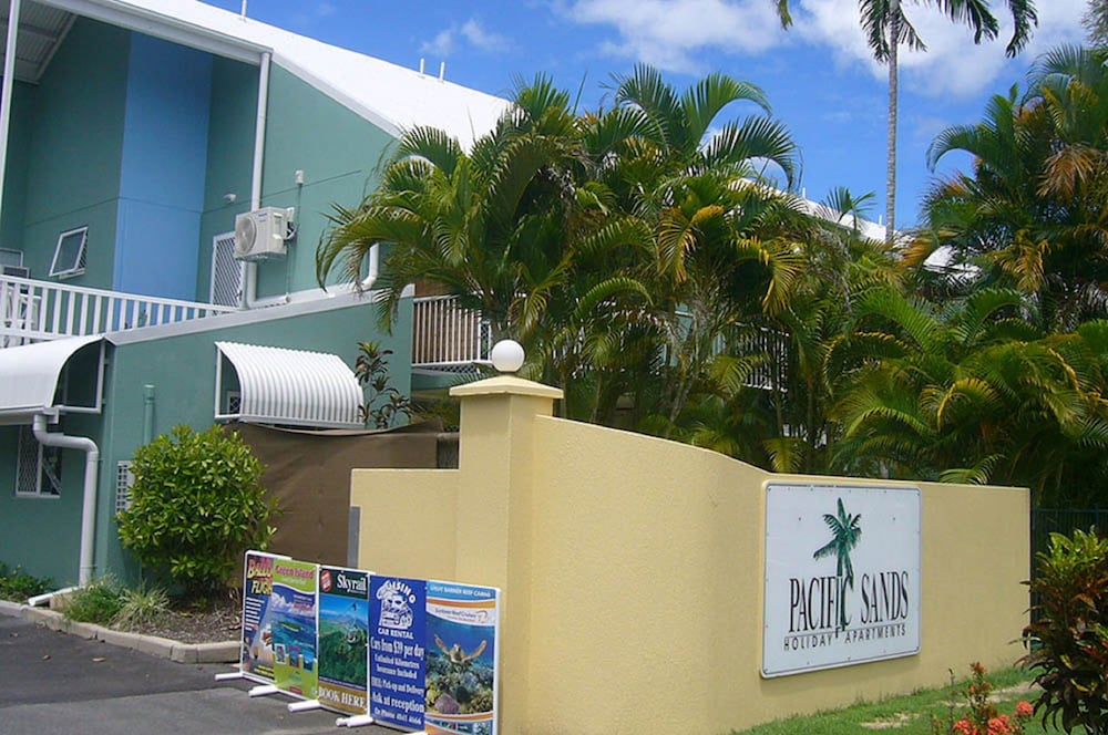 Hotel Pacific Sands Holiday Apartments - Image 1