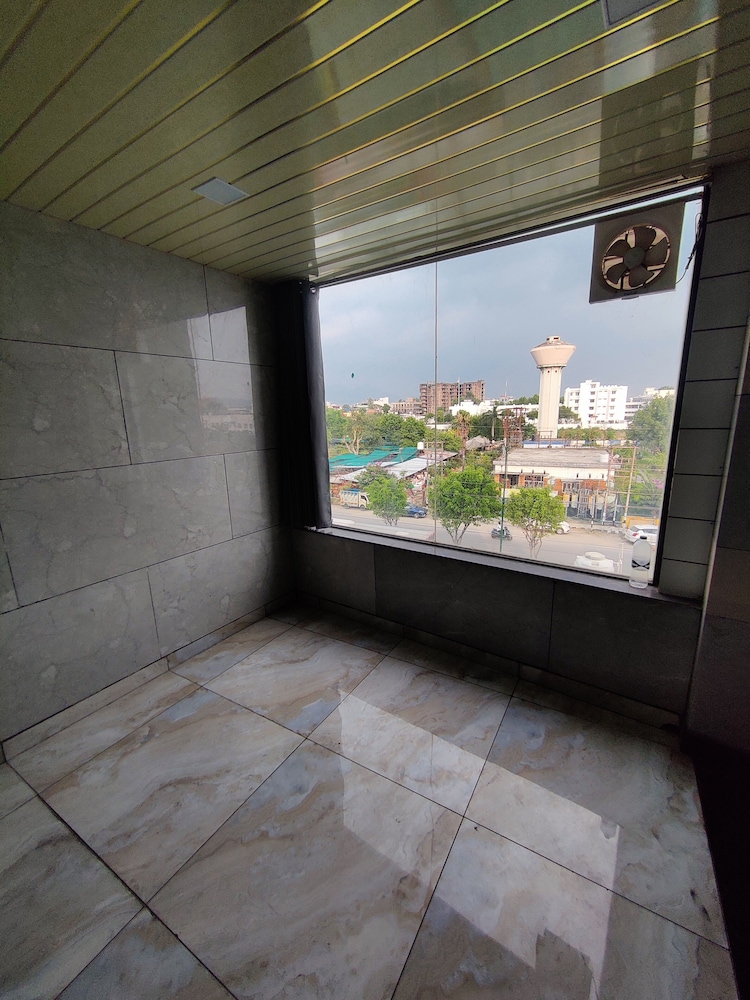 Hotel Doon Lotus