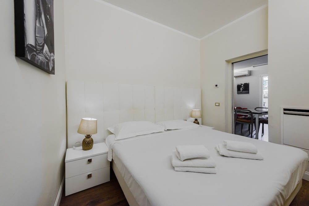 Dolcevita Suite by Mmega
