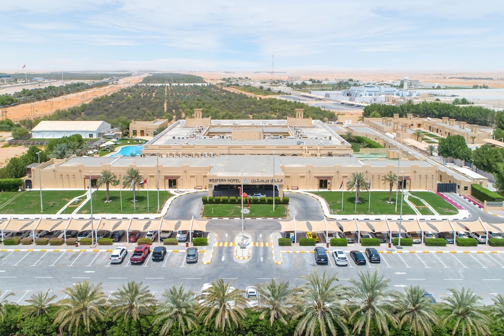 Hotel Western Hotel - Madinat Zayed - Image 1