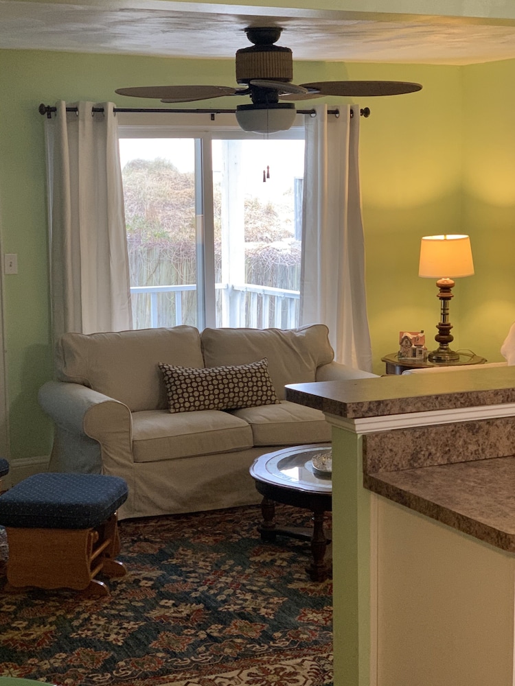 Beach Front On The Bay 3 Bedroom Bungalow