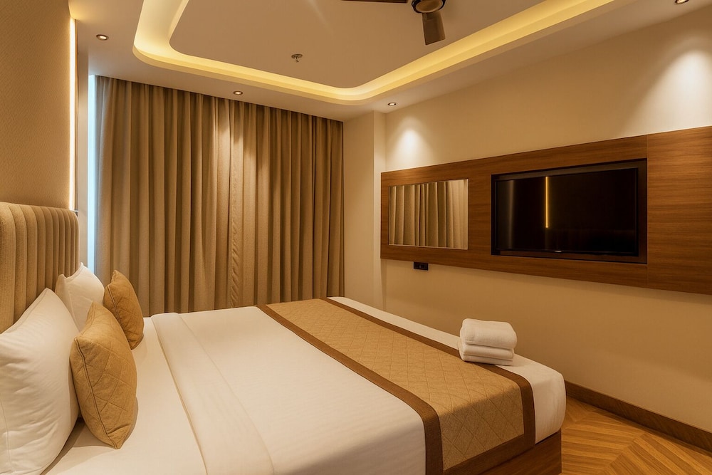 Hotel Grand Shalimar by JMD Group