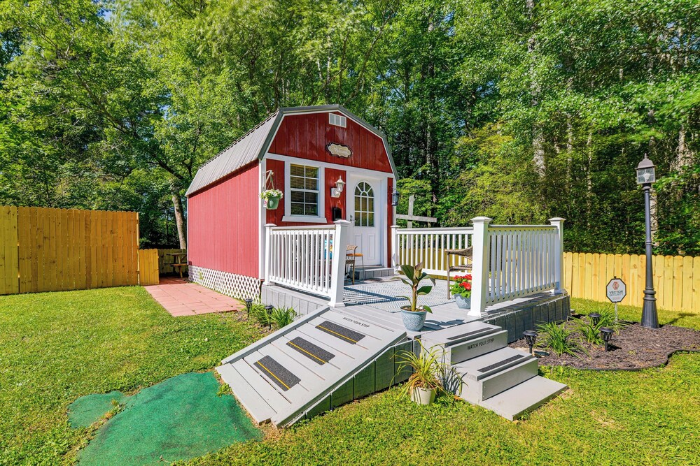Pet-friendly Raleigh Tiny Home w/ Patio