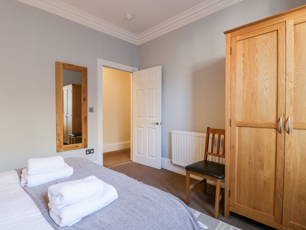 Carlton House Apartment 1