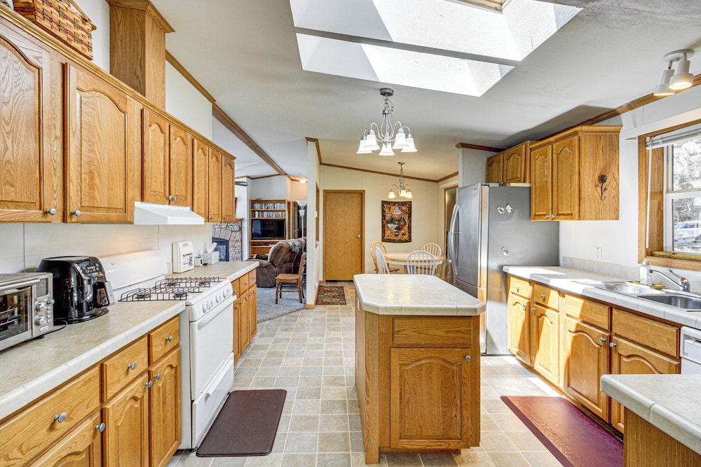 Waterfront Family Home w/ Yard on Portage Lake