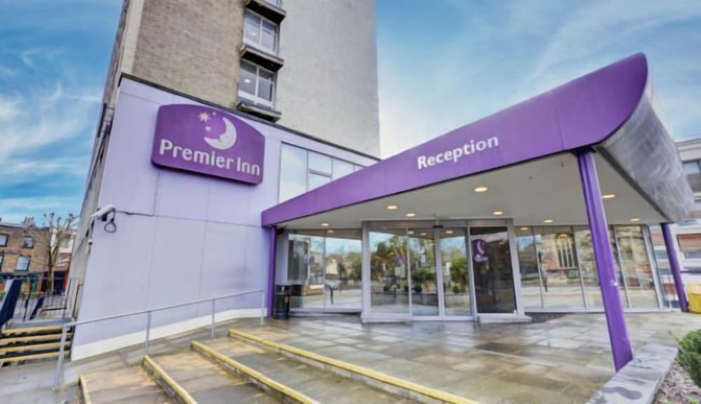 Premier Inn Lübeck City Centre
