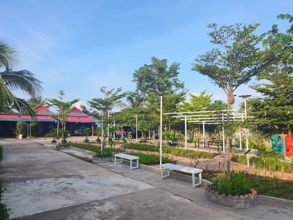 AHHA Bungalow Kampot