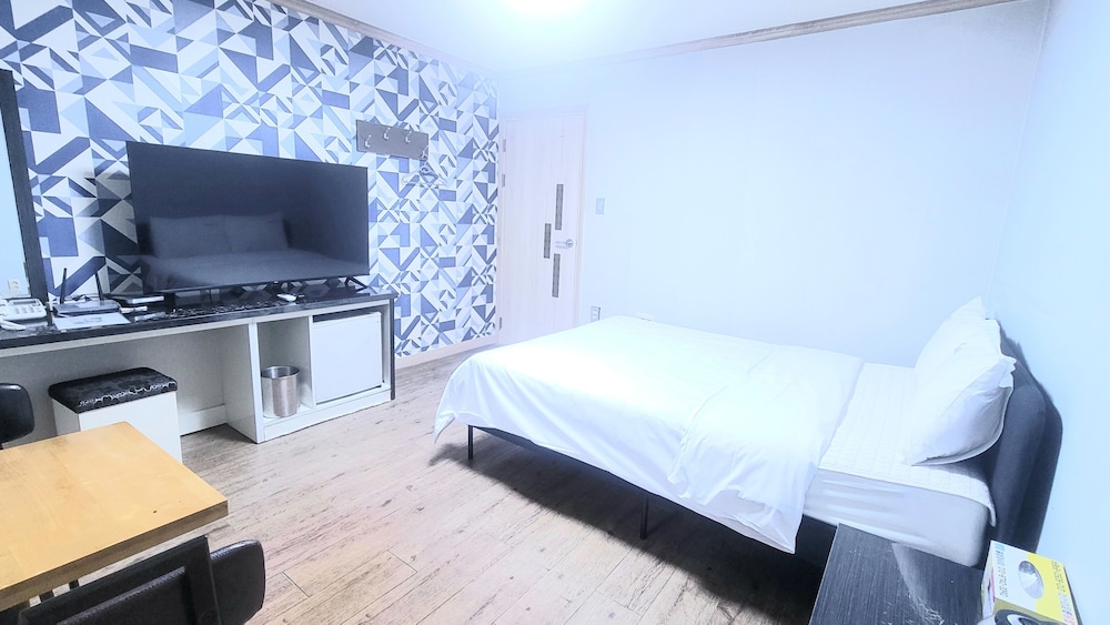 e motel