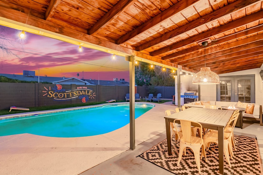 Desert Diamond Oasis Private Pool Bar Games