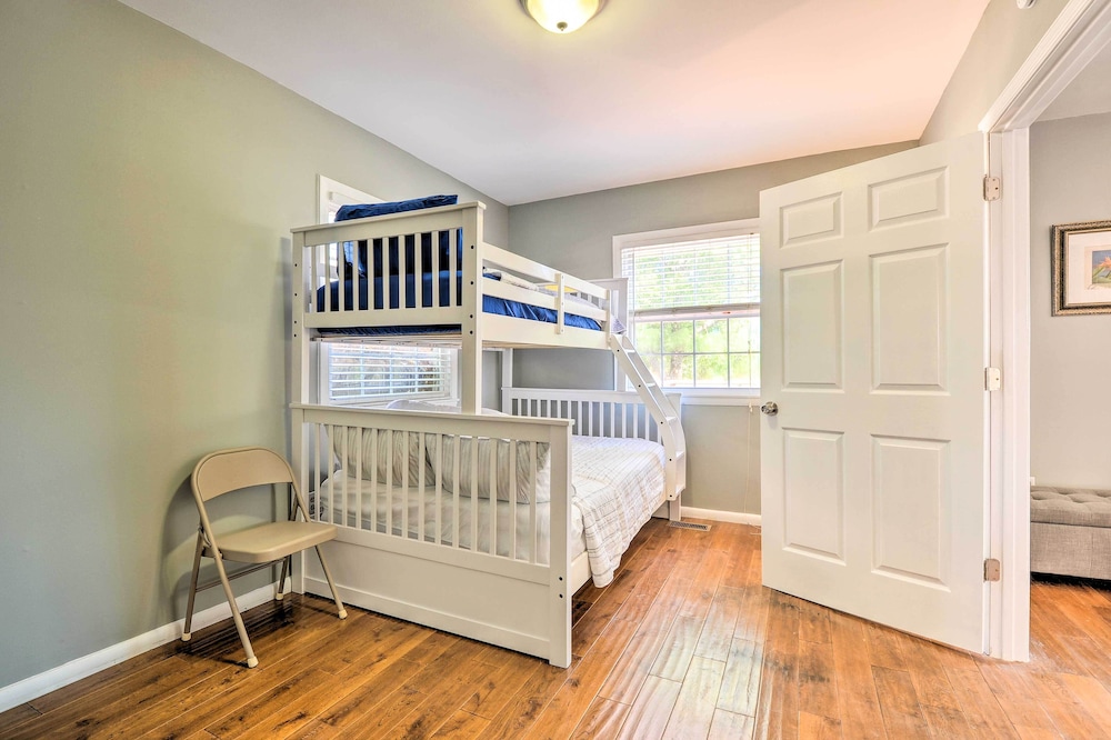 Sunny Glen Burnie Home - On-site Water Access - Property Image 24