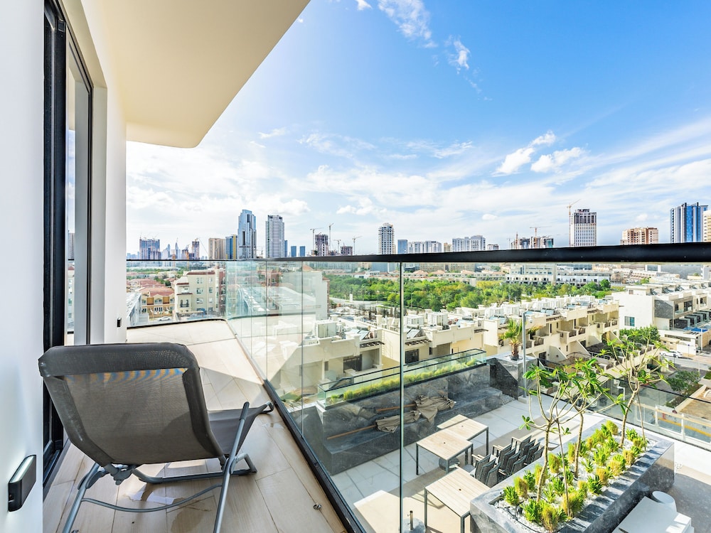 Apt with Artful Interior and Urban Views