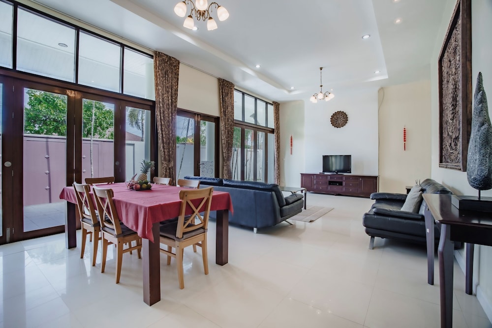 Number Nine Pool Villa