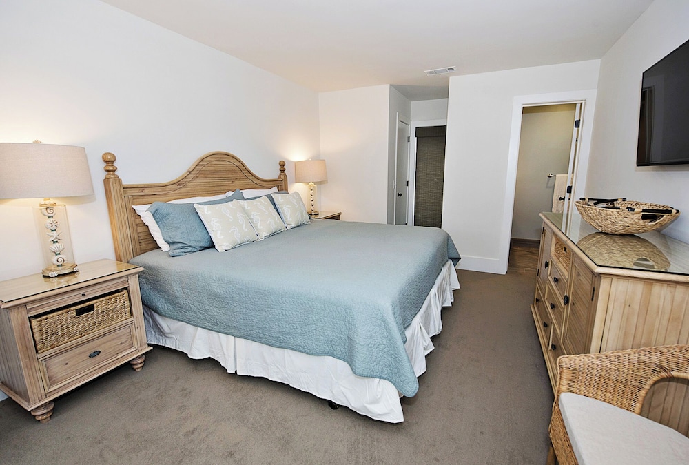 1255 Harbour Town Club at The Sea Pines Resort