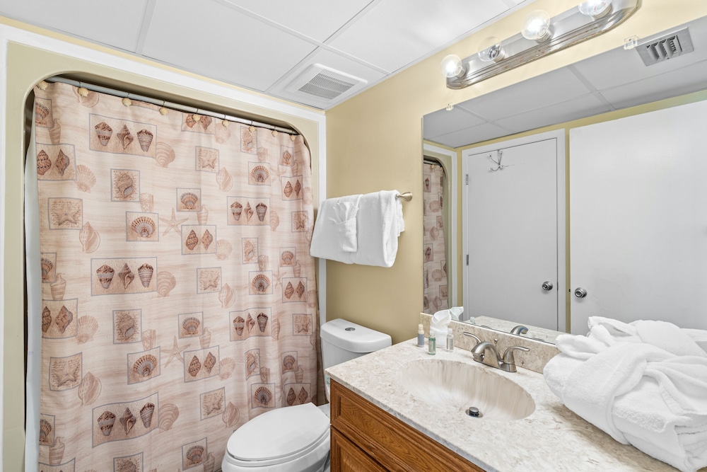 Edgewater Beach & Golf Resort by Panhandle Getaways
